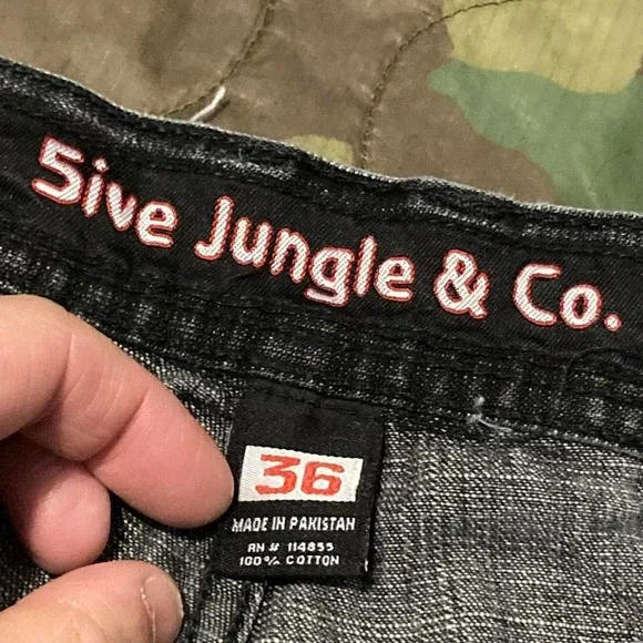 5ive Jungle black baggy jean shorts embroidered vtg y2k men's 34/14.5 - Picture 5 of 8